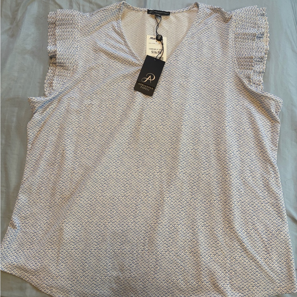Adrianna Papell Light Blue Micro Print V-Neck Flutter Sleeve Top